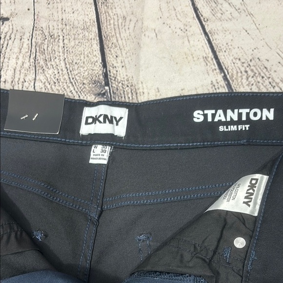 DKNY Men’s Blue Slim Fit Jeans Classic Denim - Picture 3 of 6